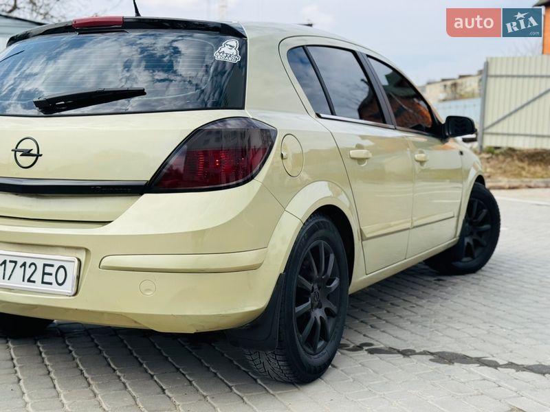 Хетчбек Opel Astra 2004 в Полтаві