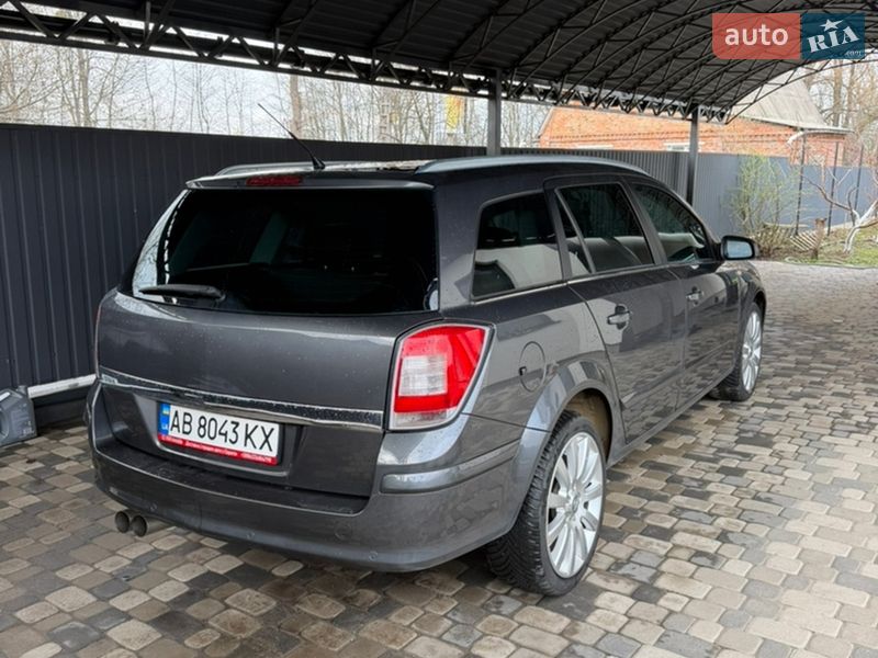 Універсал Opel Astra 2009 в Вінниці