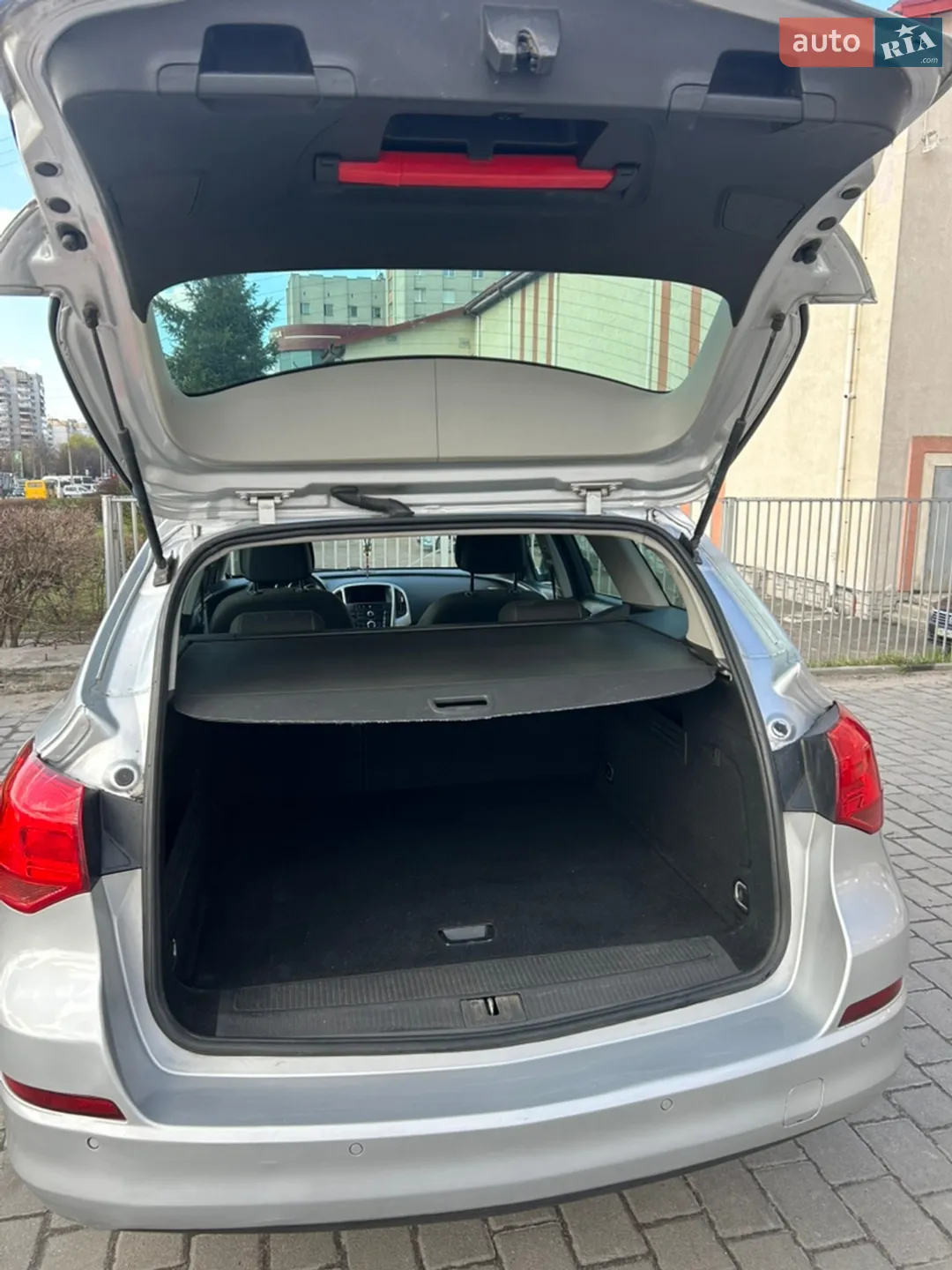 2011 Opel Astra - мініатюра 11