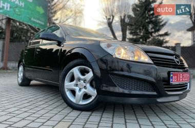 Хэтчбек Opel Astra 2008 в Луцке