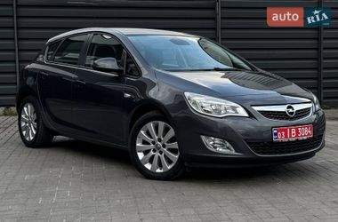 Хетчбек Opel Astra 2011 в Черкасах