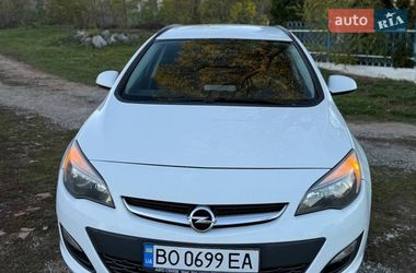 Універсал Opel Astra 2015 в Тернополі