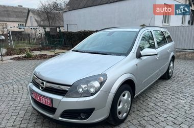 Универсал Opel Astra 2006 в Гнивани