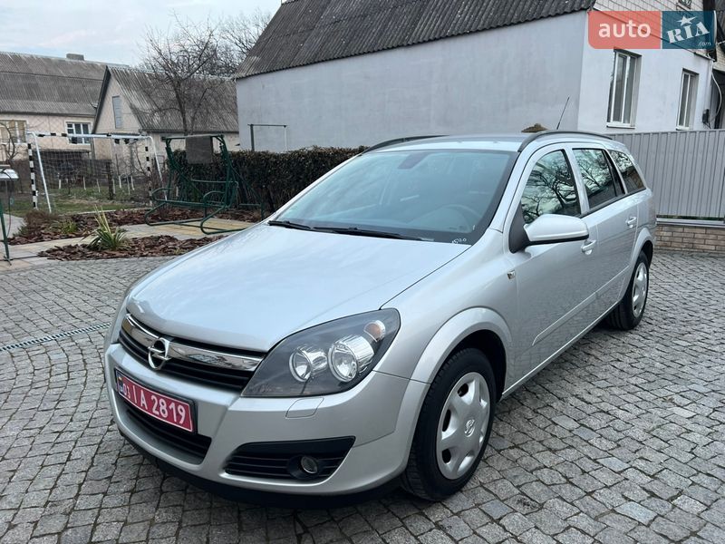 Універсал Opel Astra 2006 в Гнівані