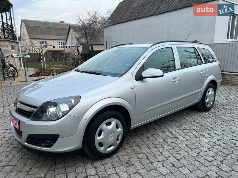 Універсал Opel Astra 2006 в Гнівані