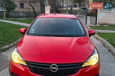 Універсал Opel Astra 2018 в Хмельницькому