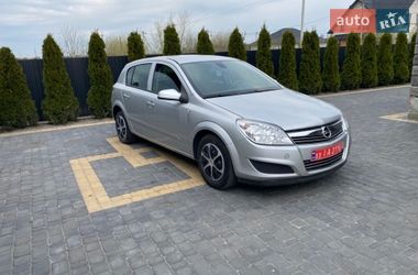 Хэтчбек Opel Astra 2008 в Любомле