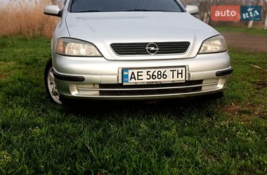 Седан Opel Astra 2003 в Днепре