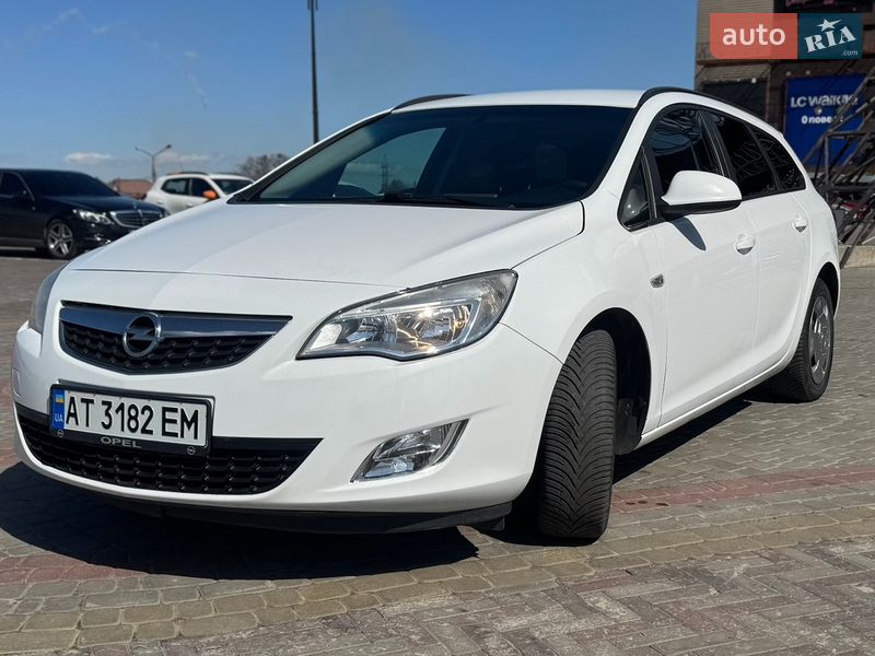 Универсал Opel Astra 2012 в Харькове фото Универсал Opel Astra 2012 в Харькове
