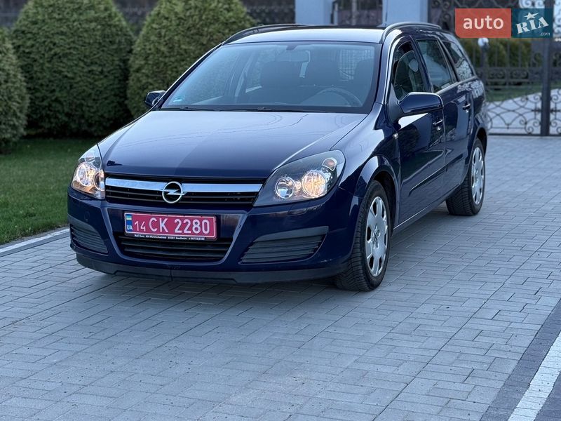 Універсал Opel Astra 2006 в Долині