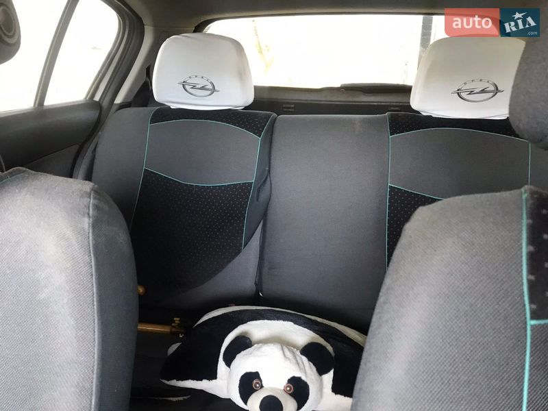 Хэтчбек Opel Astra 2008 в Староконстантинове