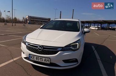 Універсал Opel Astra 2017 в Кривому Розі