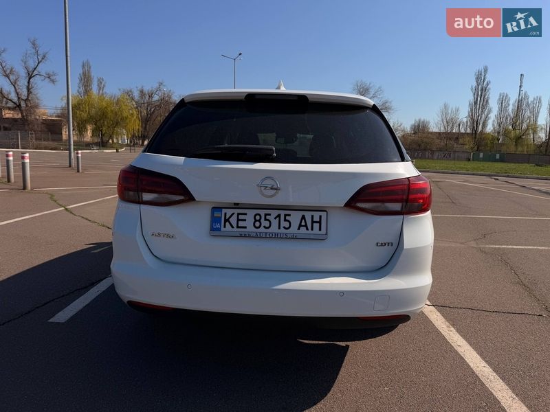 Универсал Opel Astra 2017 в Кривом Роге