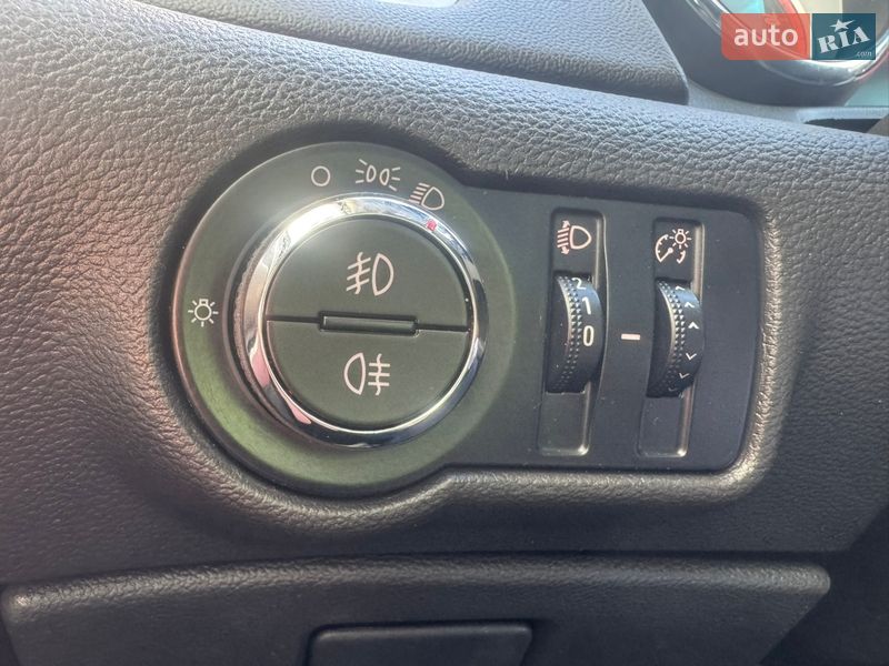 Універсал Opel Astra 2012 в Харкові