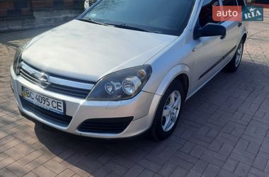 Универсал Opel Astra 2006 в Ровно