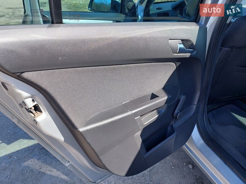 Универсал Opel Astra 2010 в Павлограде