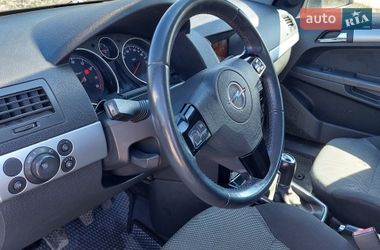 Универсал Opel Astra 2010 в Павлограде