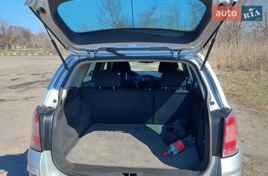Универсал Opel Astra 2010 в Павлограде
