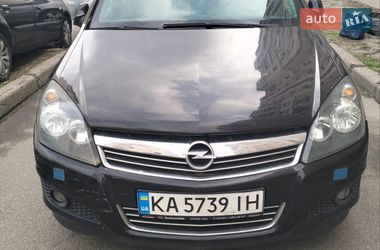 Універсал Opel Astra 2010 в Києві