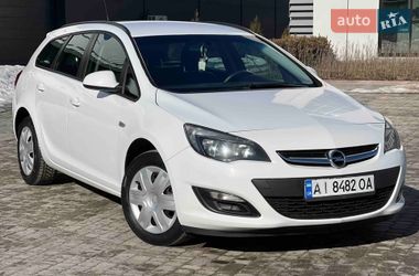 Универсал Opel Astra 2015 в Житомире