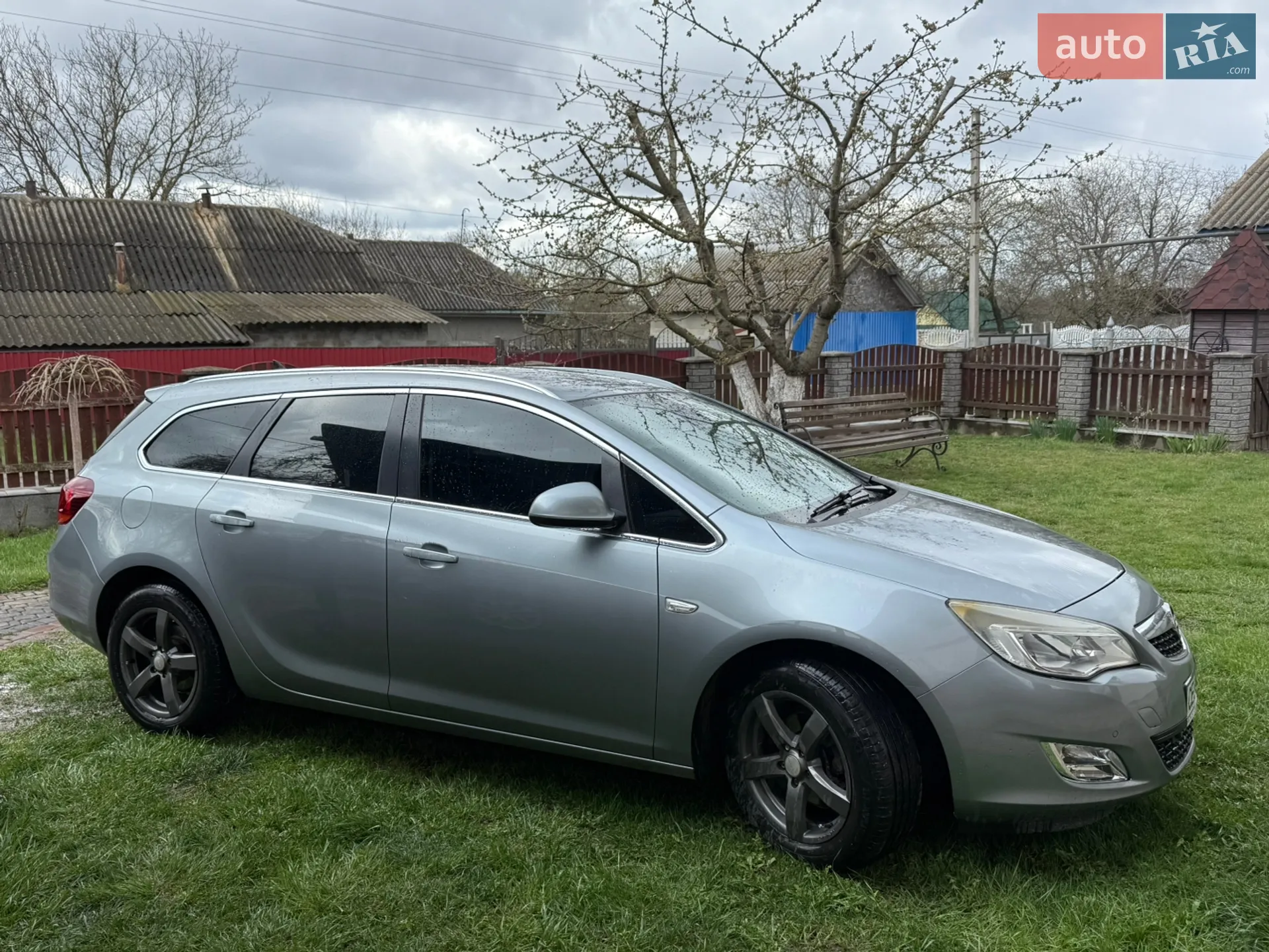 2011 Opel Astra - мініатюра 2