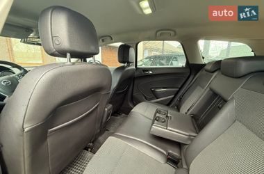 Универсал Opel Astra 2011 в Кельменцах