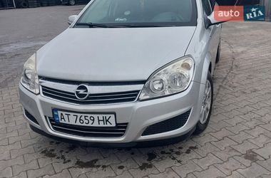 Хэтчбек Opel Astra 2009 в Рожнятове