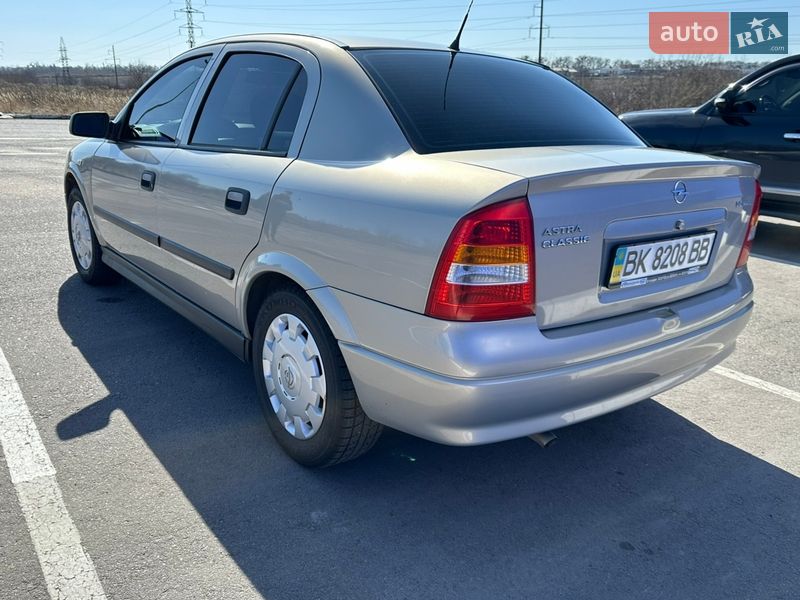 Седан Opel Astra 2008 в Рівному фото 5 Седан Opel Astra 2008 в Рівному