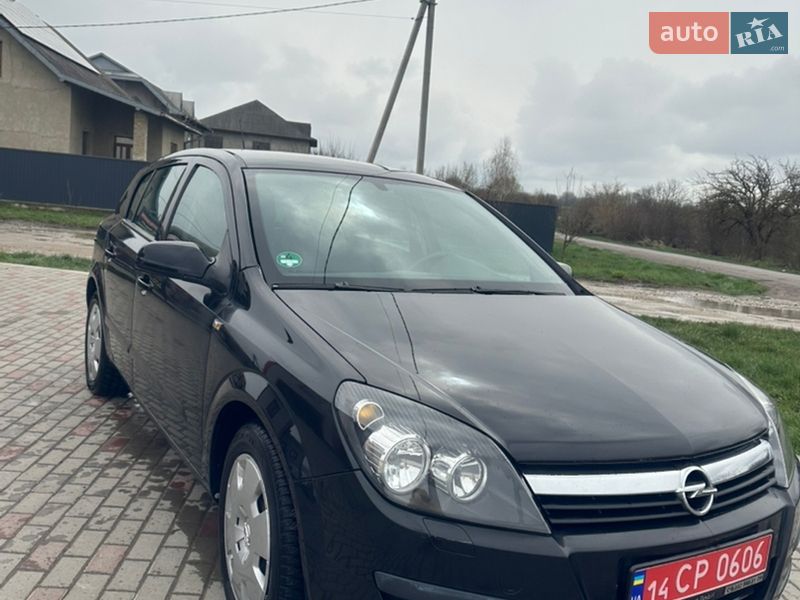 Хэтчбек Opel Astra 2006 в Городенке