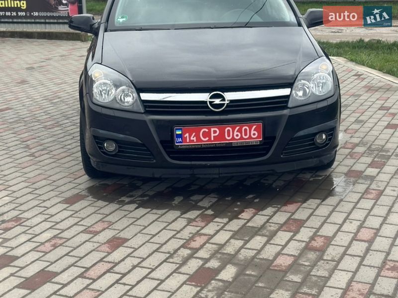 Хэтчбек Opel Astra 2006 в Городенке