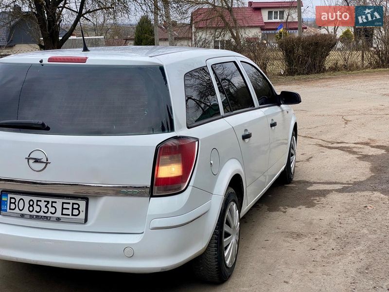 Универсал Opel Astra 2008 в Теребовле