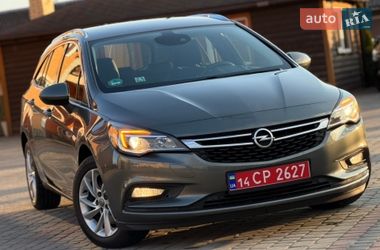 Универсал Opel Astra 2018 в Самборе