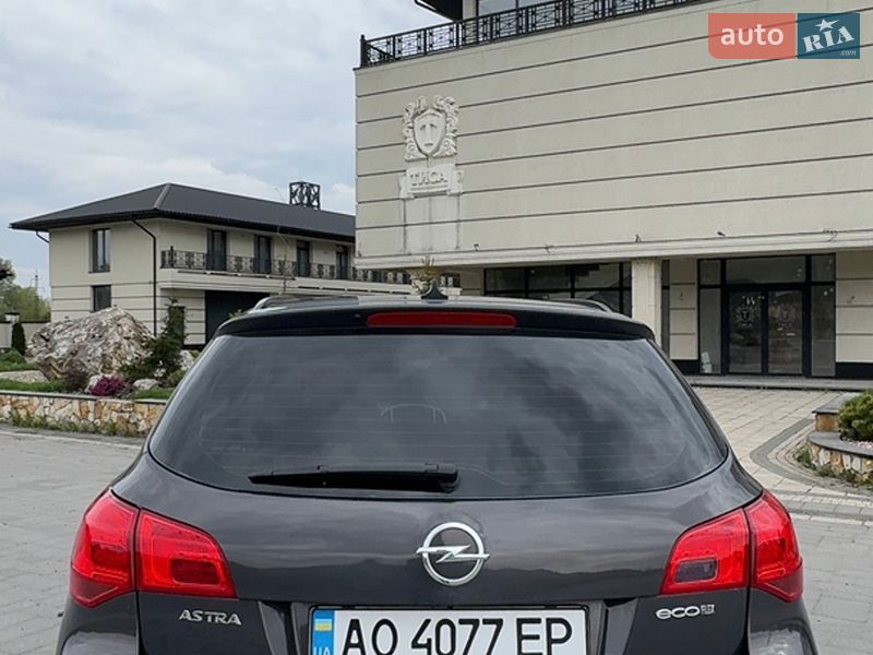 Універсал Opel Astra 2013 в Хусті фото 4 Універсал Opel Astra 2013 в Хусті