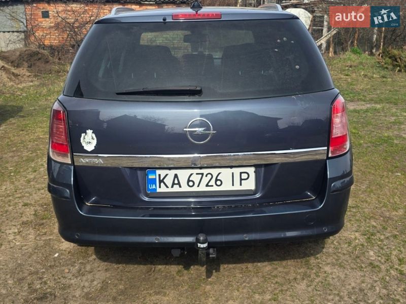 Универсал Opel Astra 2008 в Киеве