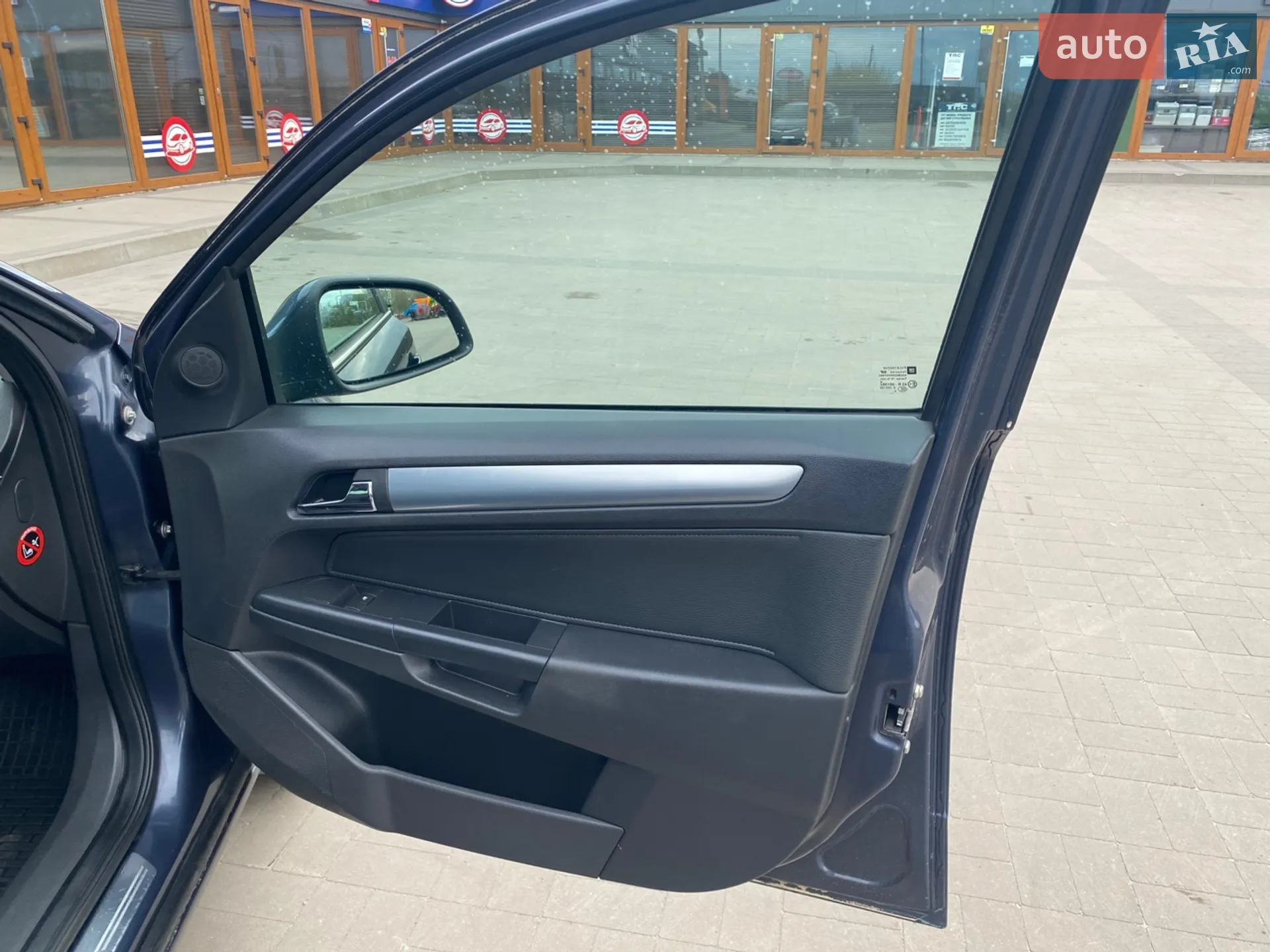 2010 Opel Astra - мініатюра 16