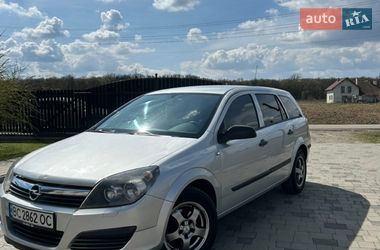 Універсал Opel Astra 2006 в Стрию
