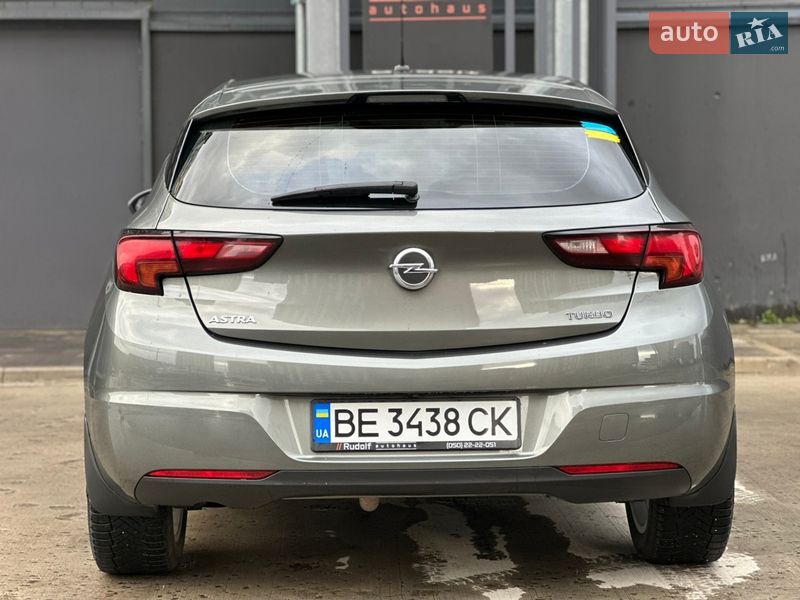 Хэтчбек Opel Astra 2018 в Киеве