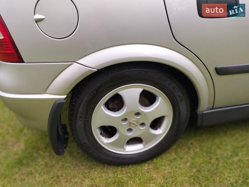Хэтчбек Opel Astra 2001 в Львове