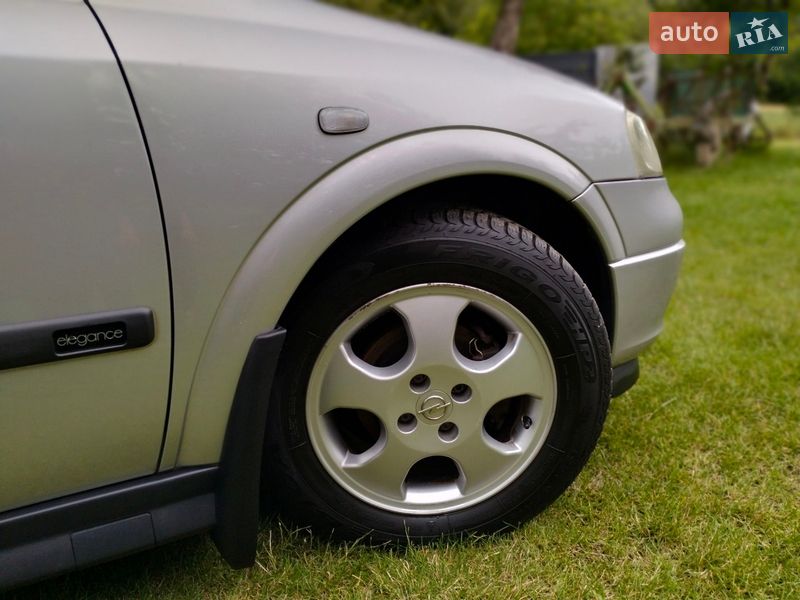 Хэтчбек Opel Astra 2001 в Львове