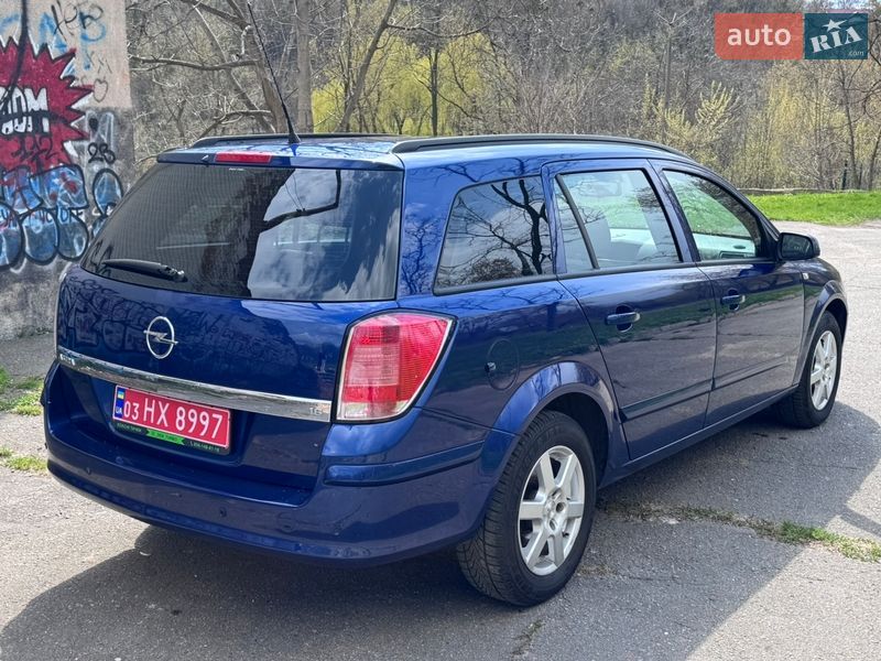 Універсал Opel Astra 2007 в Полтаві