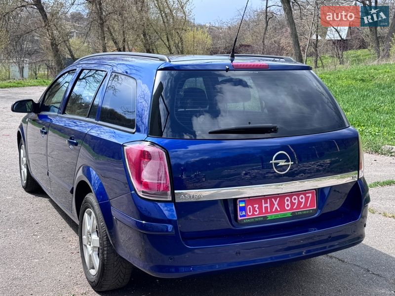 Універсал Opel Astra 2007 в Полтаві