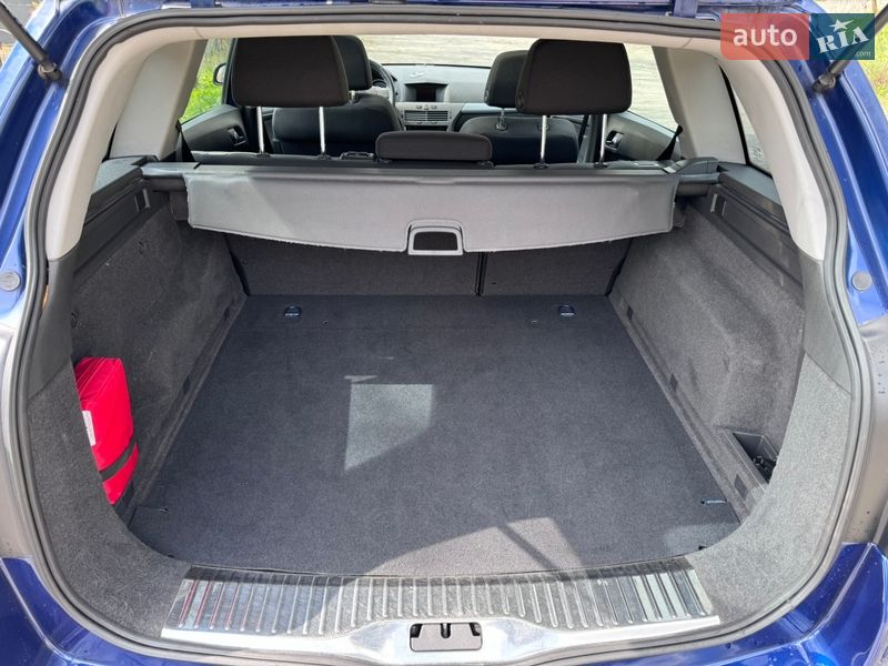 Універсал Opel Astra 2007 в Полтаві