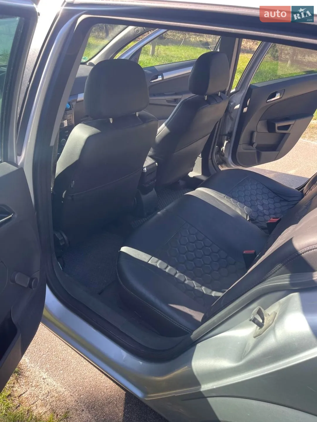 2010 Opel Astra - мініатюра 9