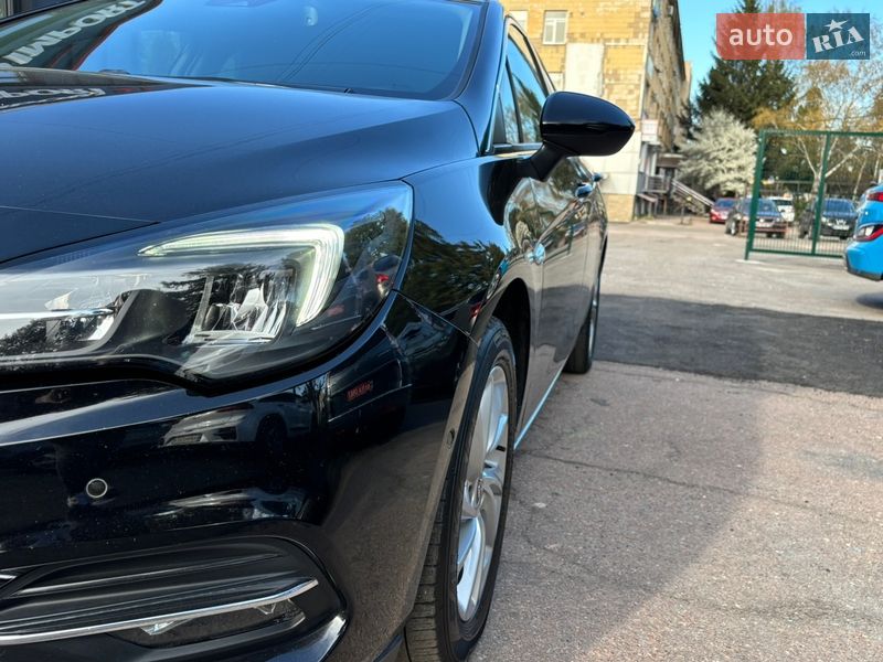 Универсал Opel Astra 2020 в Житомире