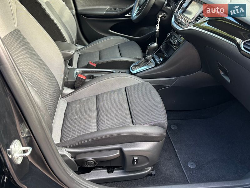 Универсал Opel Astra 2020 в Житомире