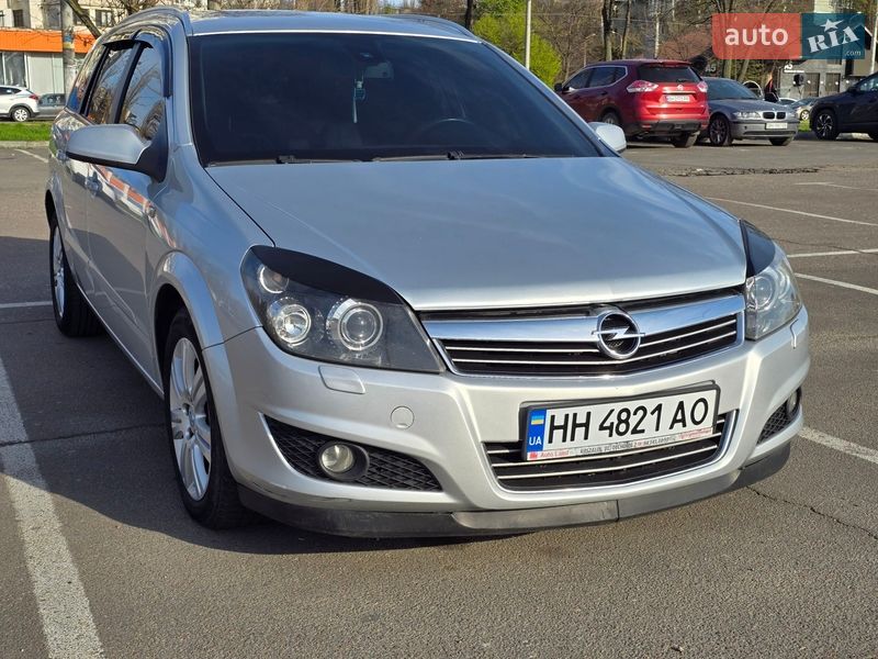 Универсал Opel Astra 2009 в Одессе