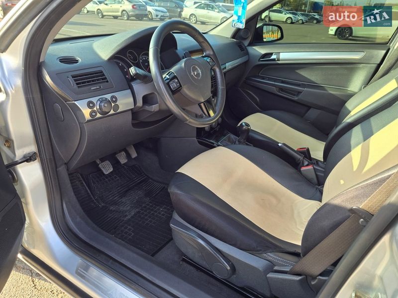 Универсал Opel Astra 2009 в Одессе