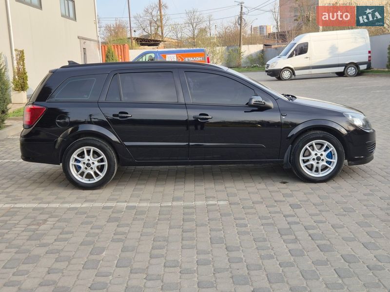 Универсал Opel Astra 2006 в Ивано-Франковске