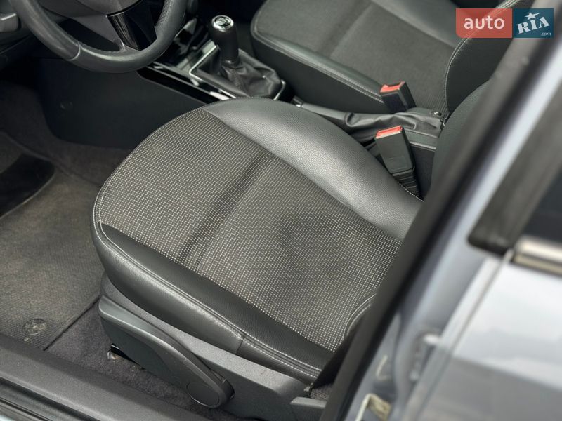 Универсал Opel Astra 2009 в Дубно