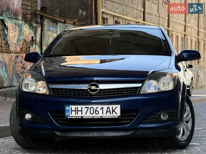 Купе Opel Astra 2008 в Одессе